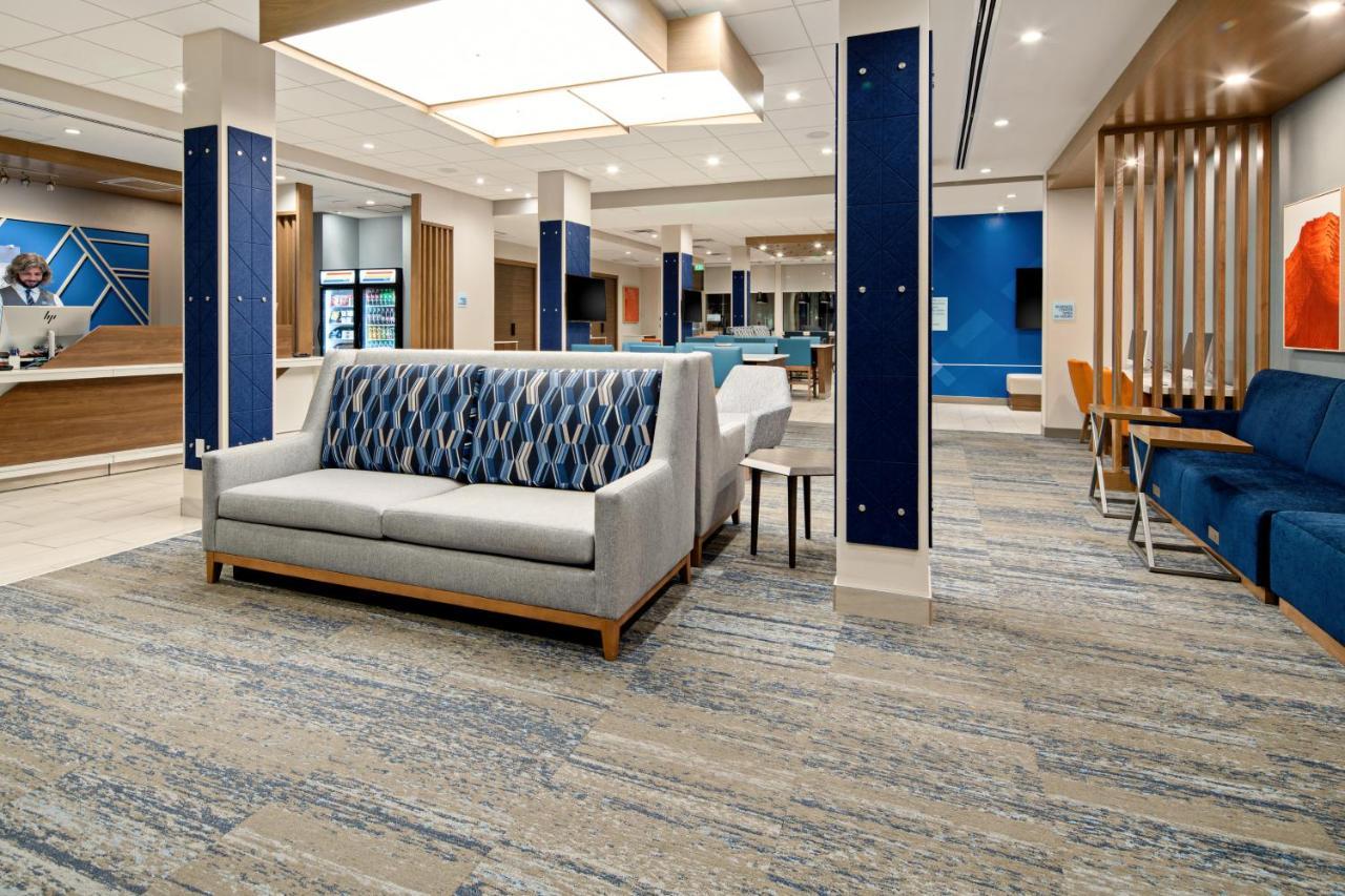 Holiday Inn Express & Suites Palm Desert - Millennium By Ihg Екстер'єр фото